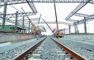 1月铁路固定资产投资下降近三成 与钢材价格有关