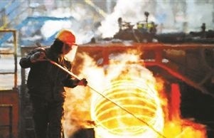 经济回暖 钢材价格却走下行通道 为何出现冰火两重天的局面？