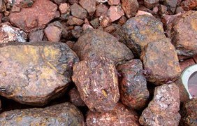 海运费3个月涨逾九成 铁矿石成拉涨BDI主力