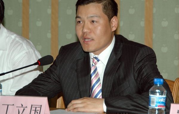 “钢铁大亨”丁立国入主后出任大通燃气董事长 称暂无改变主业计划