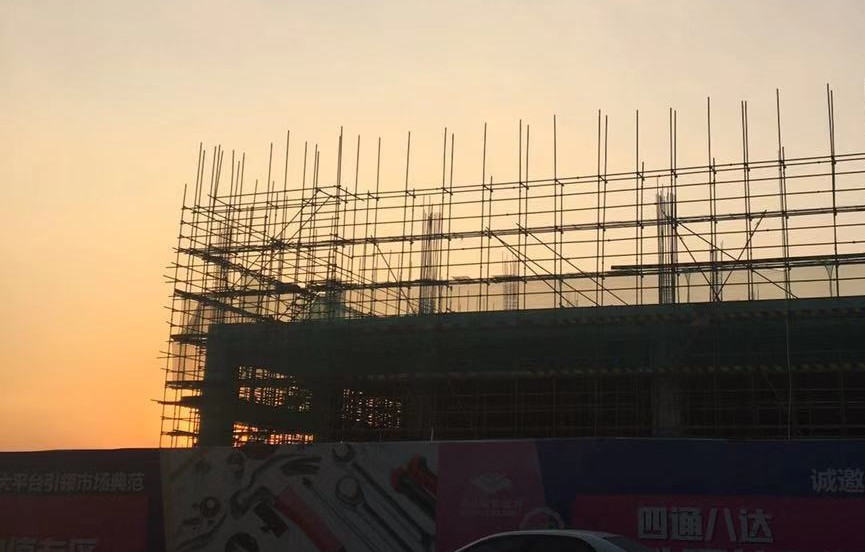 在基建狂潮下，钢铁行业到底发生了什么？至暗时刻过去了吗？