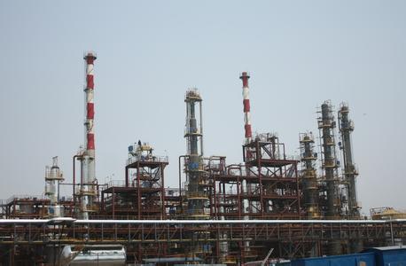 鞍钢股份：两大生产基地暂无需要削减落后产能