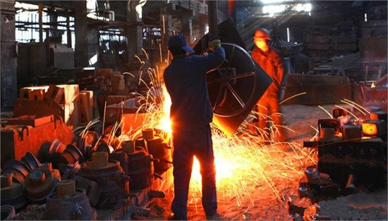 钢铁价格的大涨使钢铁类上市公司去年业绩转好